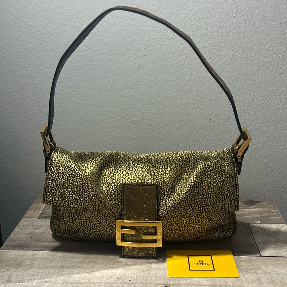 FENDI Rare Gold Baguette. Limited Edition.